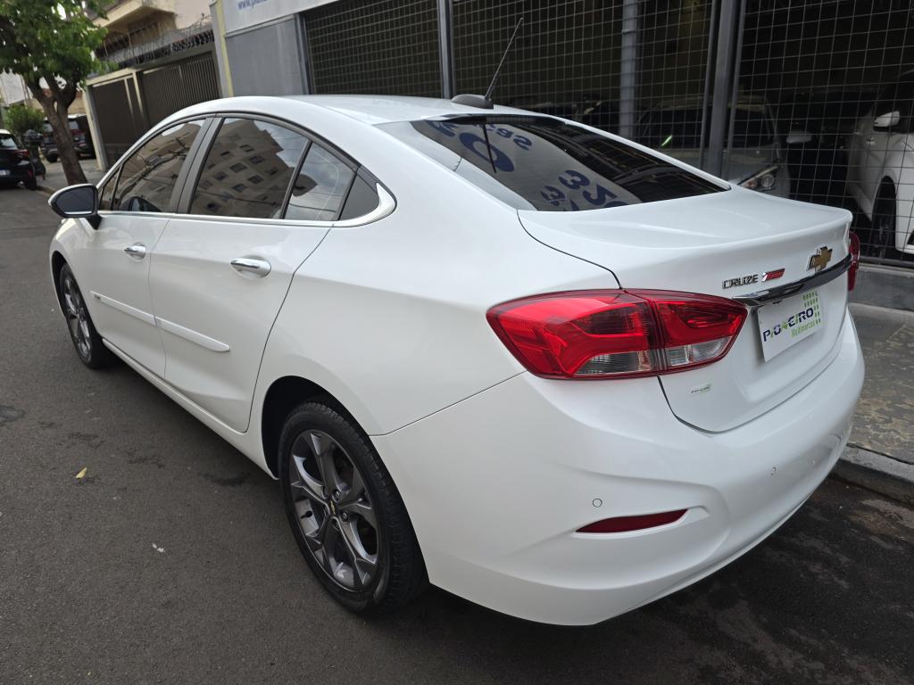 CHEVROLET Cruze Sedan - Foto