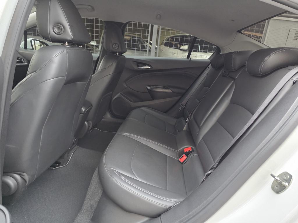 CHEVROLET Cruze Sedan - Foto