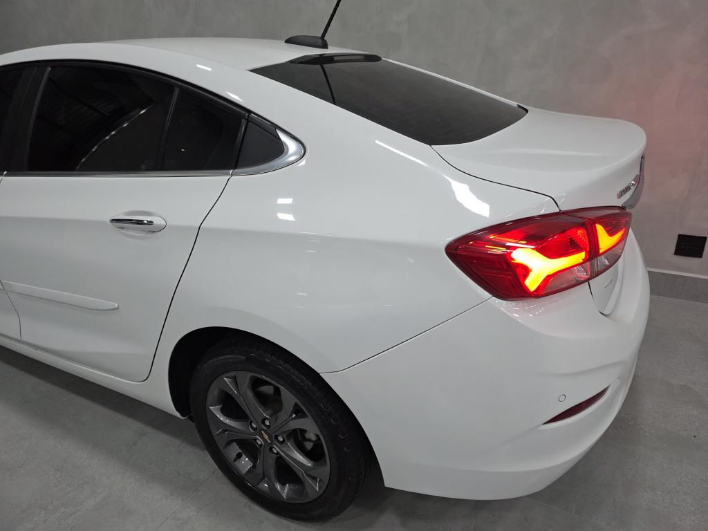 CHEVROLET Cruze Sedan - Foto