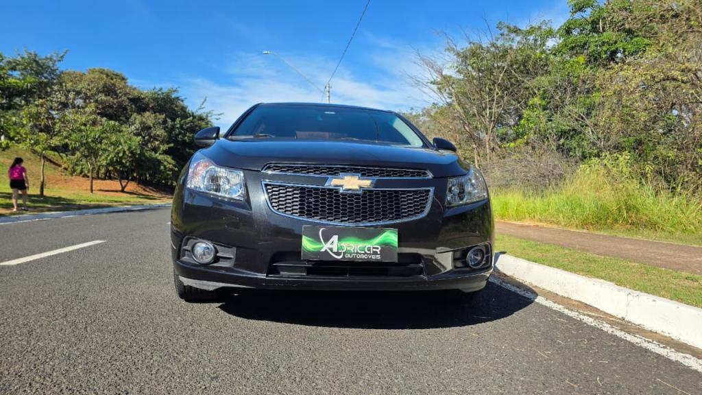 CHEVROLET Cruze Sedan - Foto