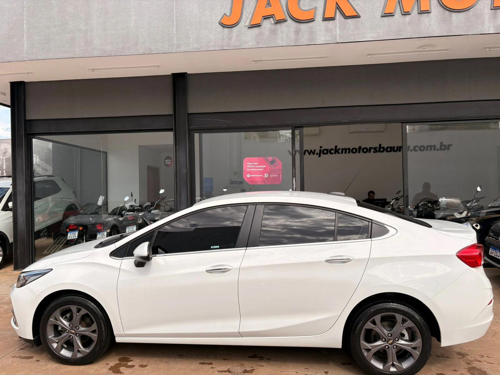 CHEVROLET Cruze Sedan - Foto