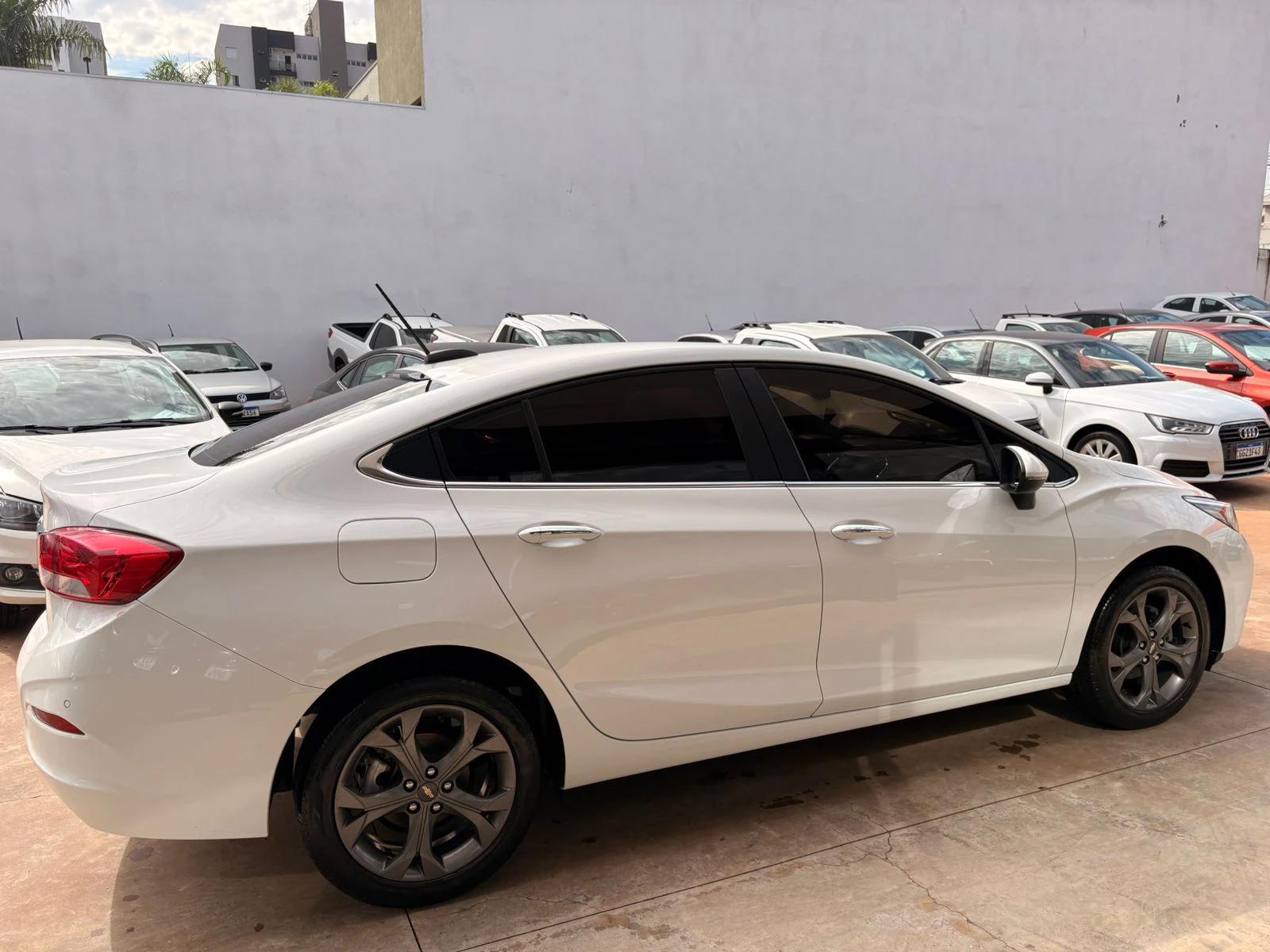 CHEVROLET Cruze Sedan - Foto