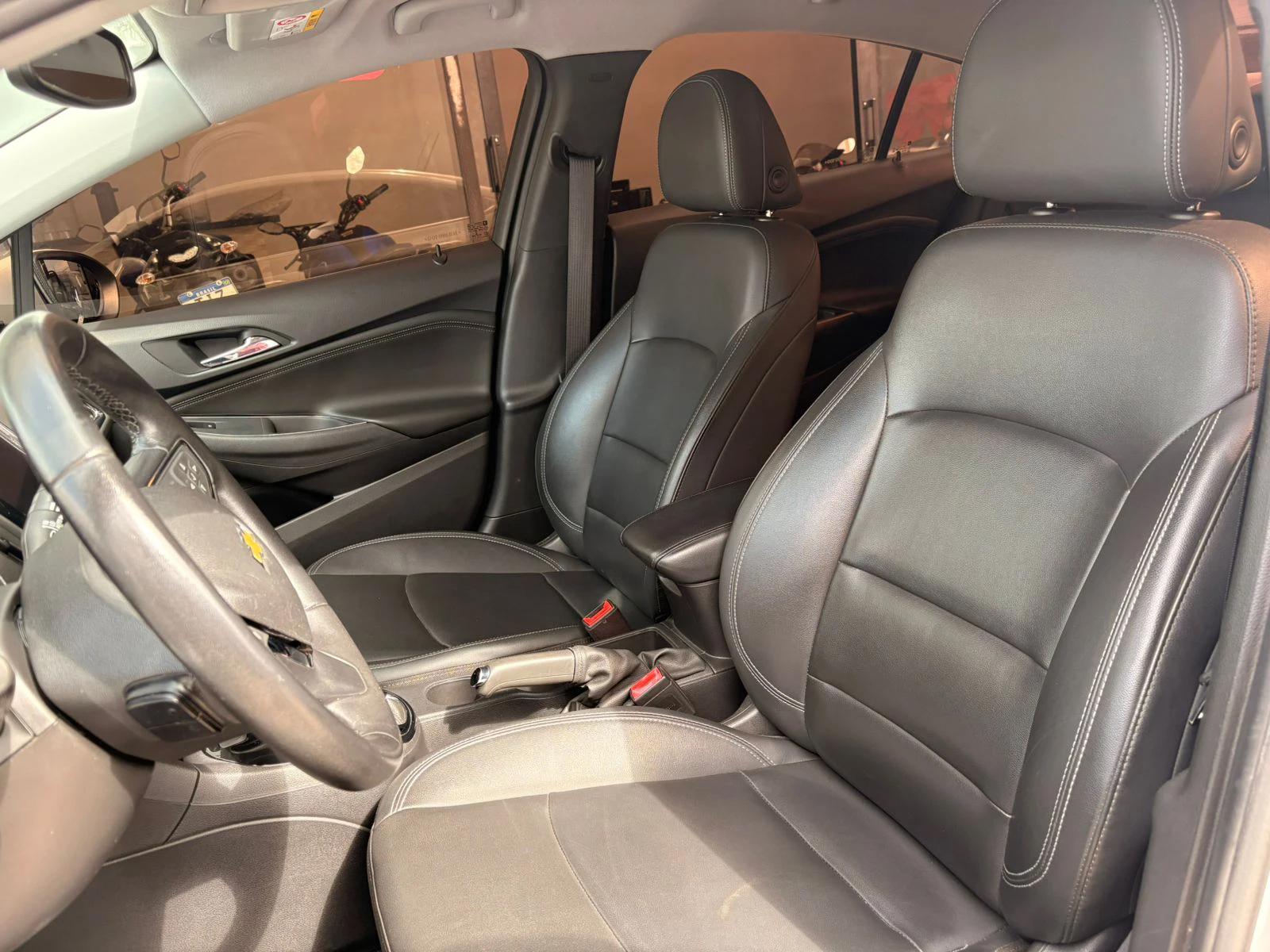 CHEVROLET Cruze Sedan - Foto