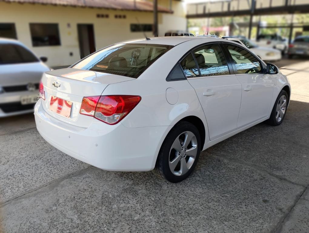 CHEVROLET Cruze Sedan - Foto
