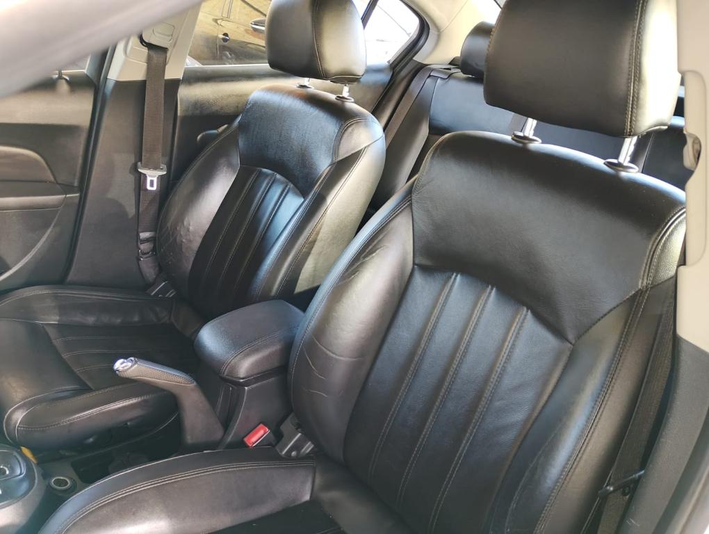 CHEVROLET Cruze Sedan - Foto