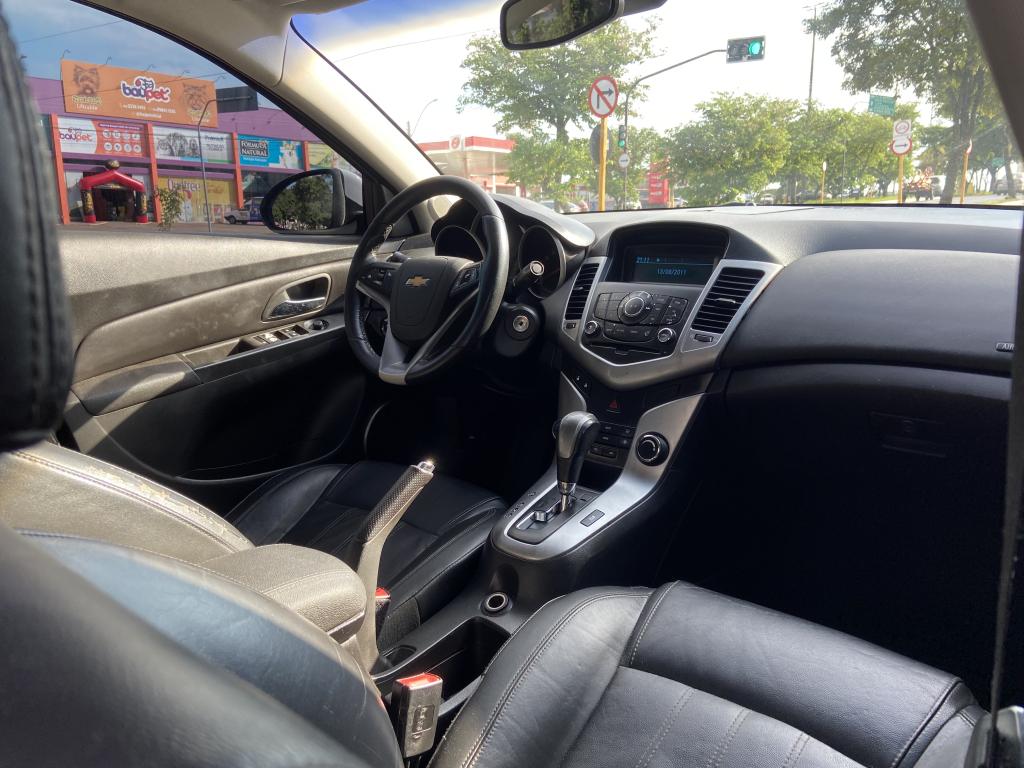 CHEVROLET Cruze Sedan - Foto