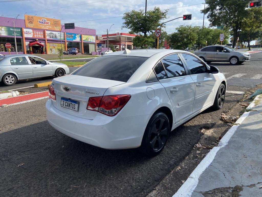 CHEVROLET Cruze Sedan - Foto
