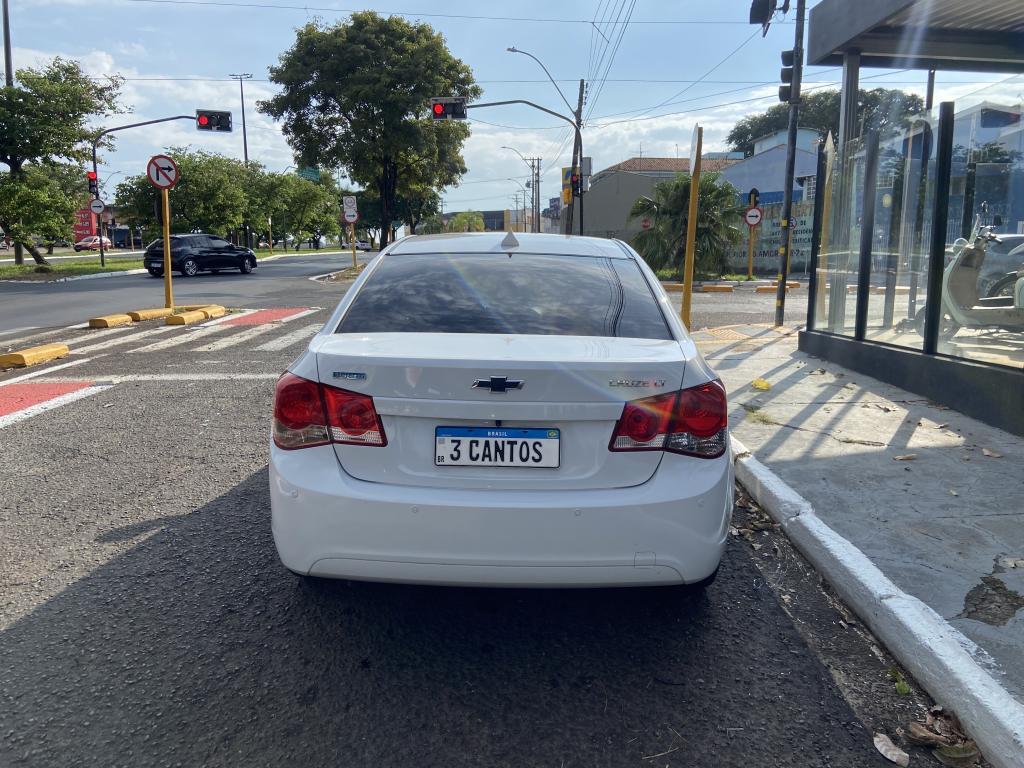 CHEVROLET Cruze Sedan - Foto