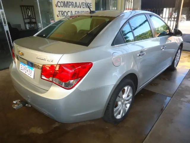 CHEVROLET Cruze Sedan - Foto