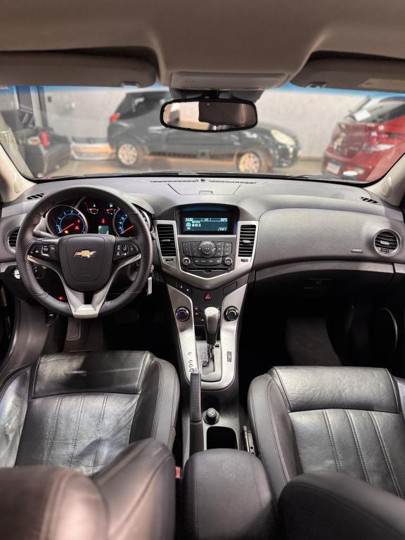 CHEVROLET Cruze Sedan - Foto