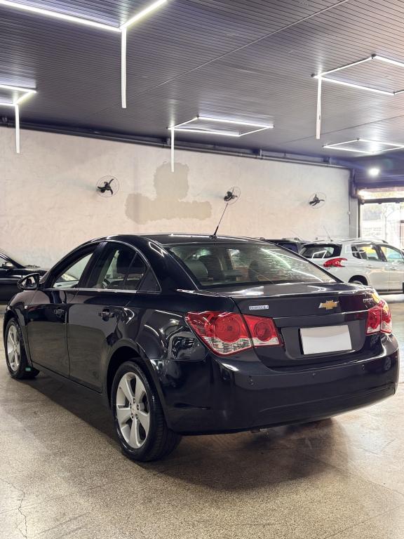 CHEVROLET Cruze Sedan - Foto