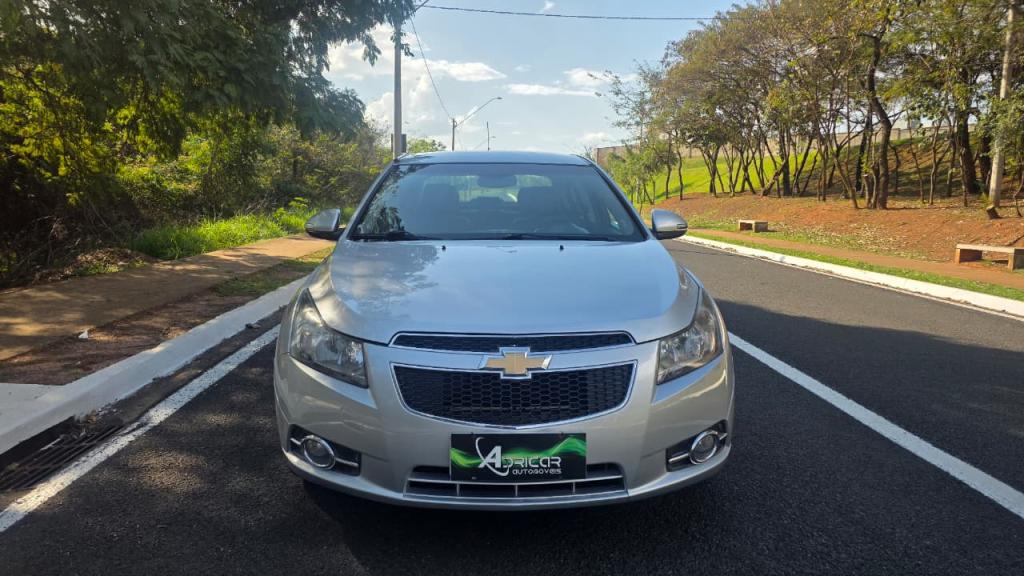 CHEVROLET Cruze Sedan - Foto