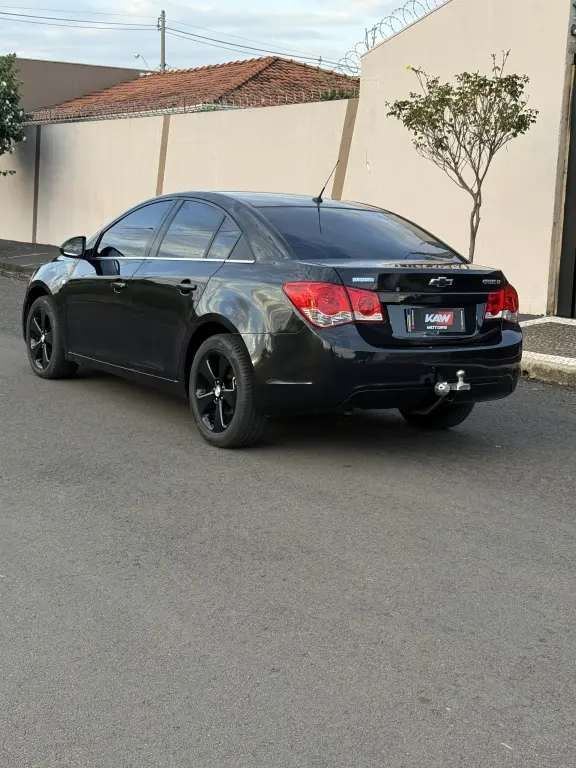 CHEVROLET Cruze Sedan - Foto