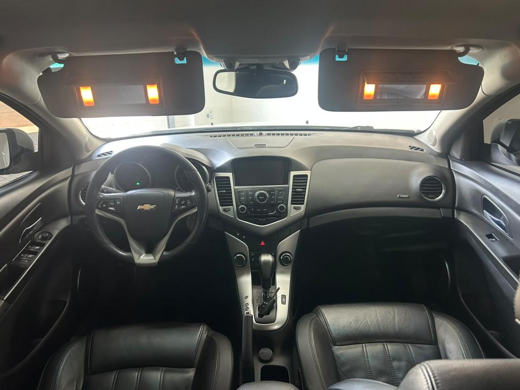 CHEVROLET Cruze Sedan - Foto