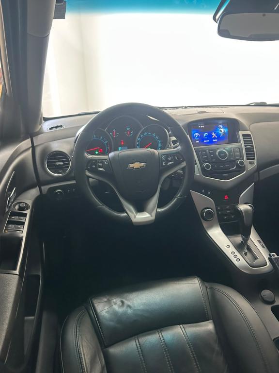CHEVROLET Cruze Sedan - Foto