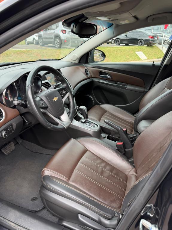 CHEVROLET Cruze Sedan - Foto