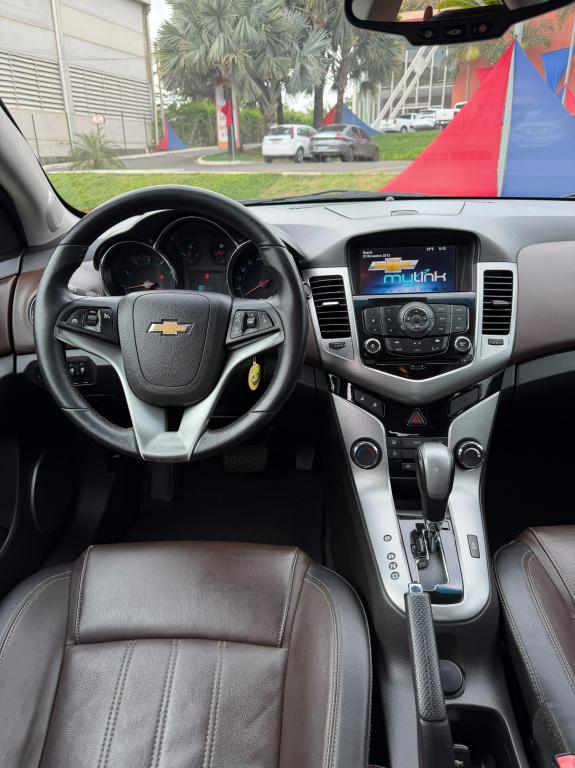CHEVROLET Cruze Sedan - Foto