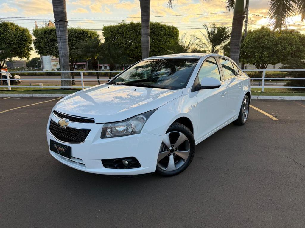 CHEVROLET Cruze Sedan - Foto