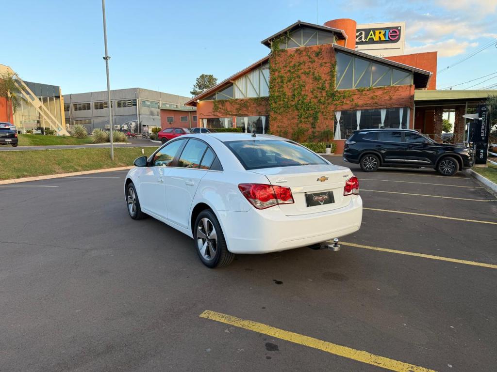 CHEVROLET Cruze Sedan - Foto