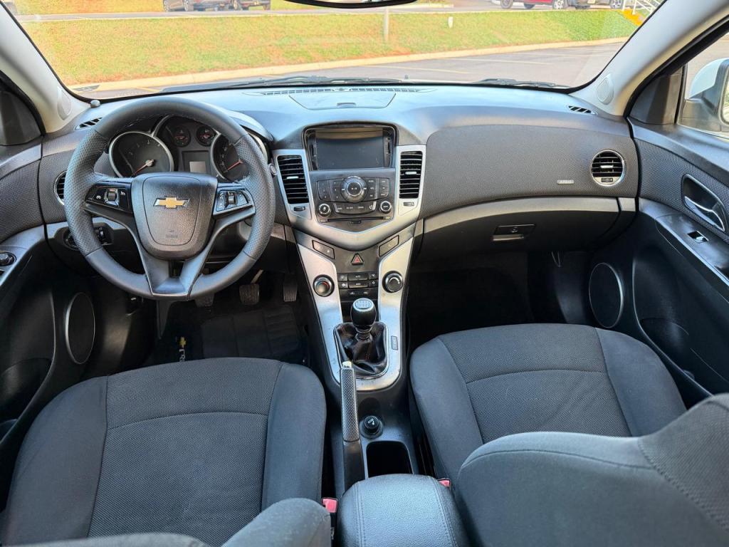 CHEVROLET Cruze Sedan - Foto