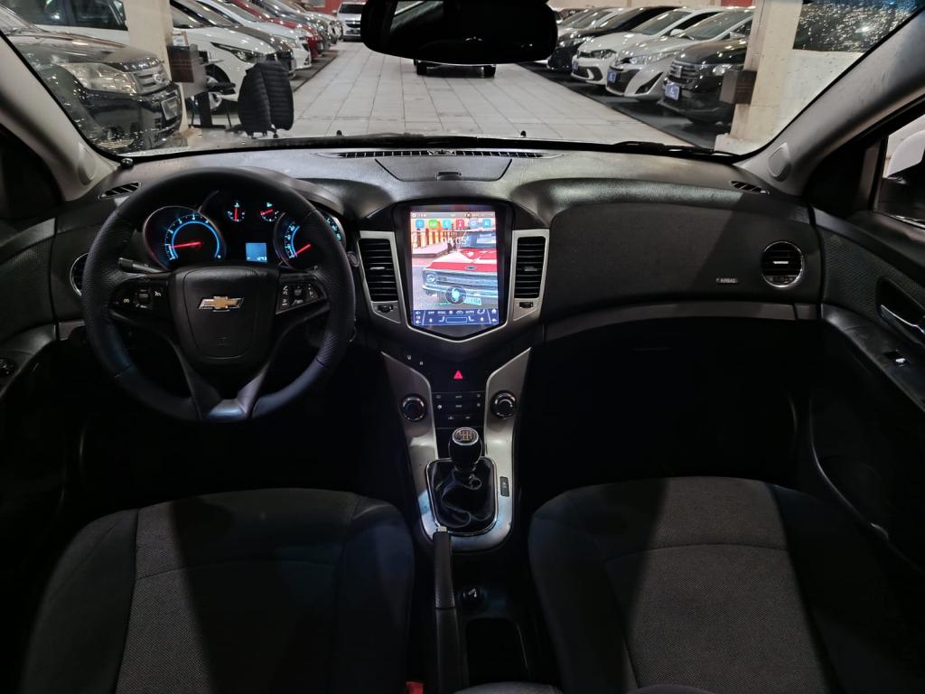 CHEVROLET Cruze Sedan - Foto
