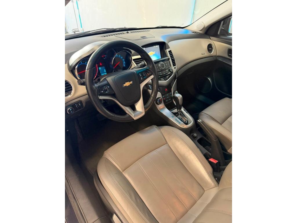 CHEVROLET Cruze Sedan - Foto