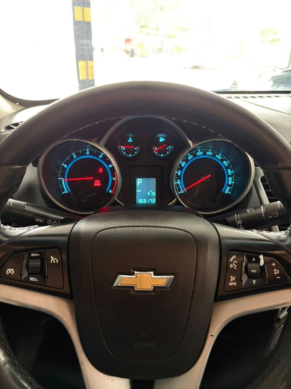 CHEVROLET Cruze Sedan - Foto