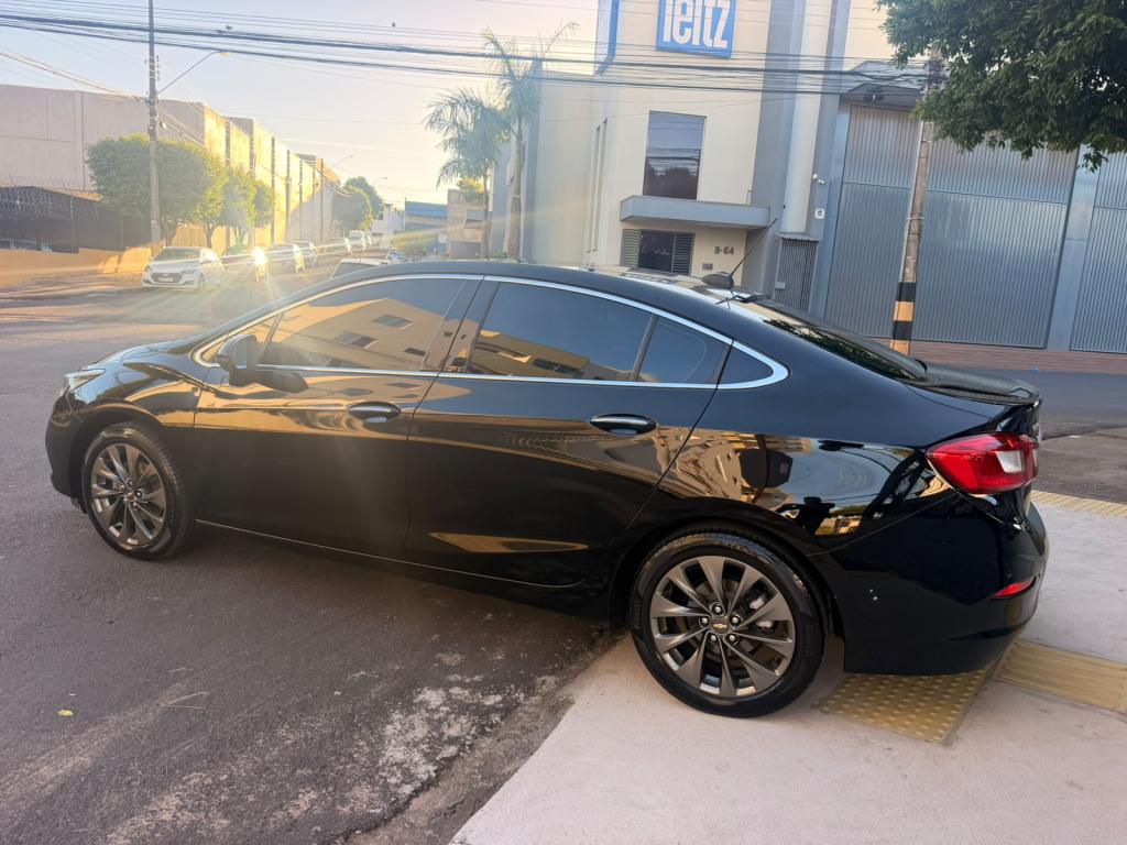 CHEVROLET Cruze Sedan - Foto