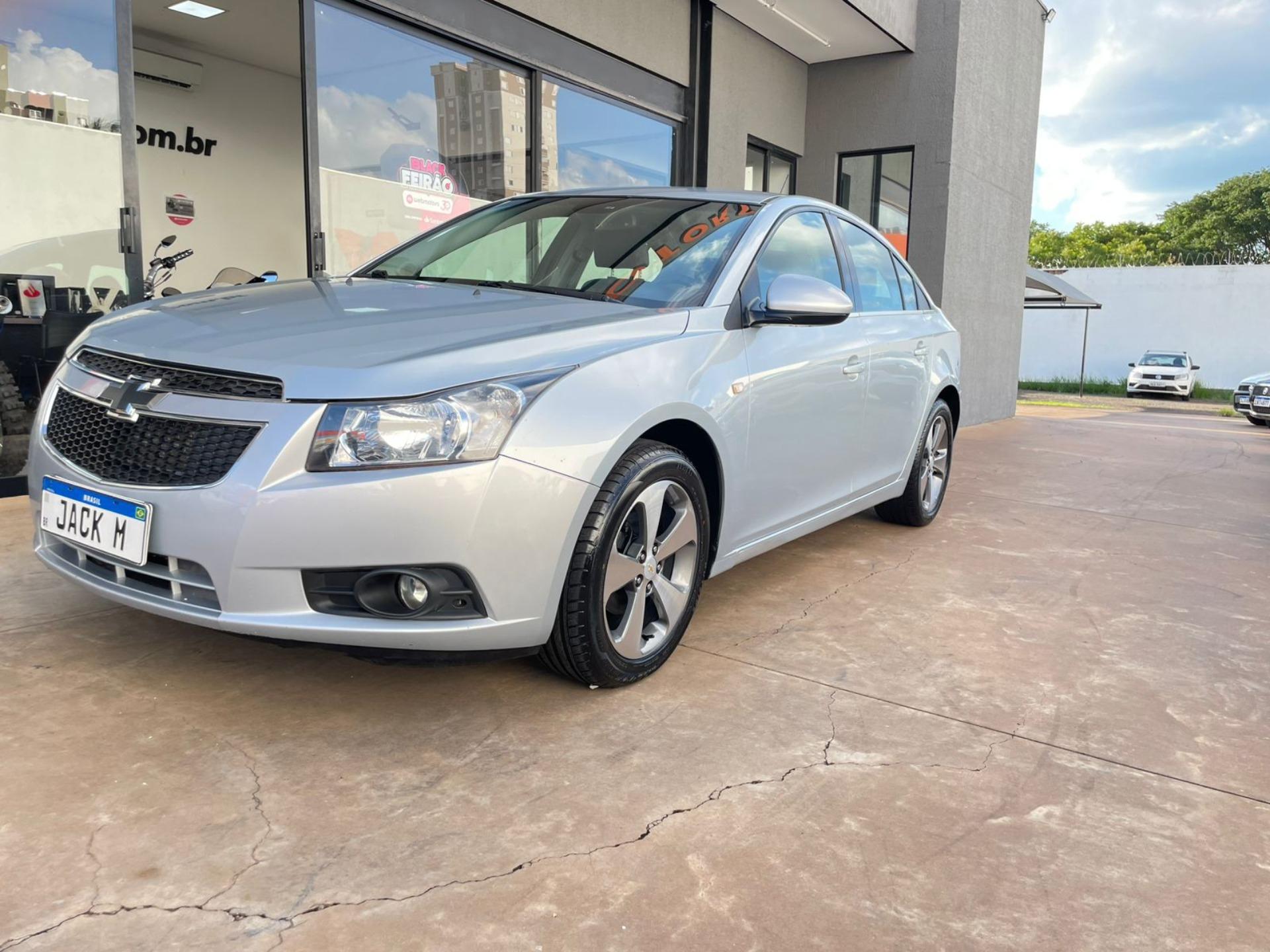 CHEVROLET Cruze Sedan - Foto