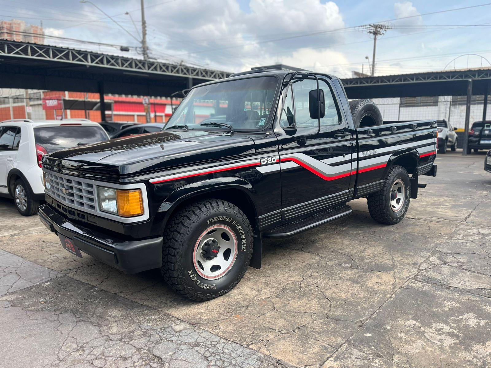 CHEVROLET D20