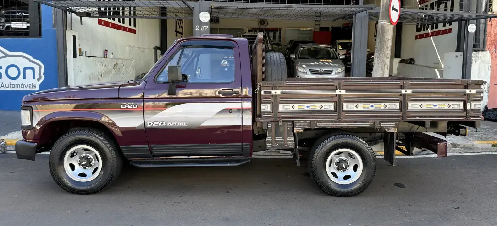 CHEVROLET D20 - Foto