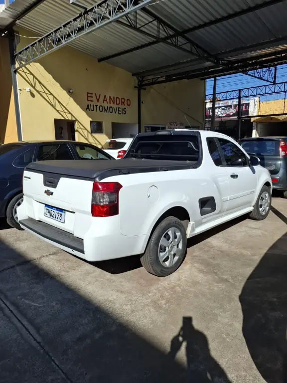 CHEVROLET Montana - Foto