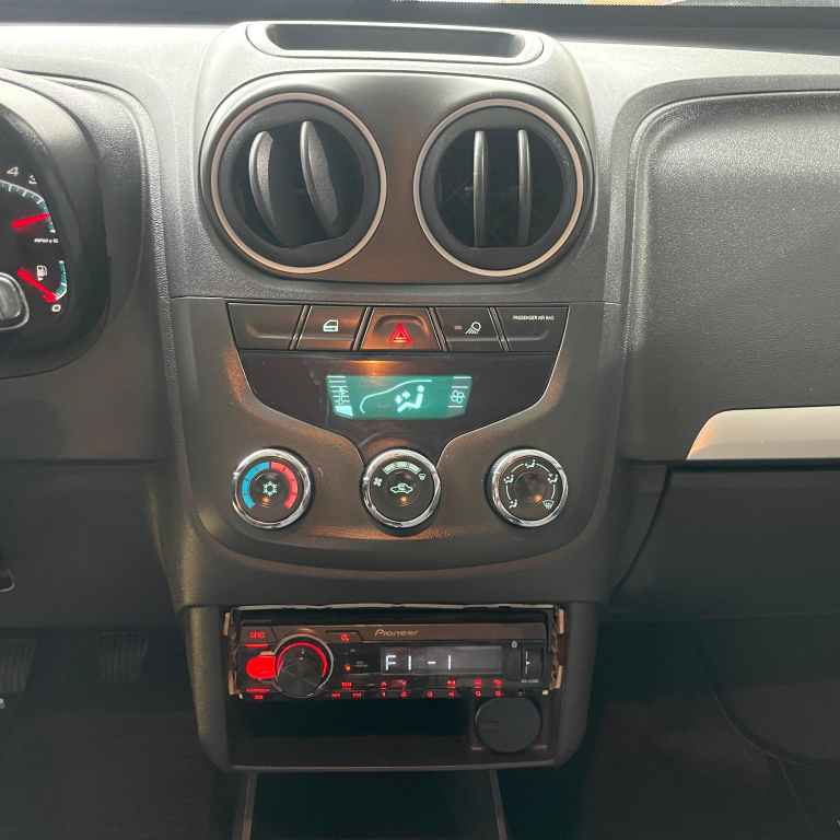 CHEVROLET Montana - Foto