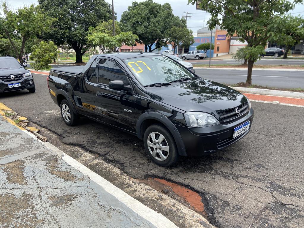 CHEVROLET Montana - Foto