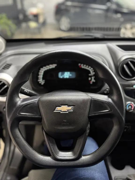 CHEVROLET Montana - Foto