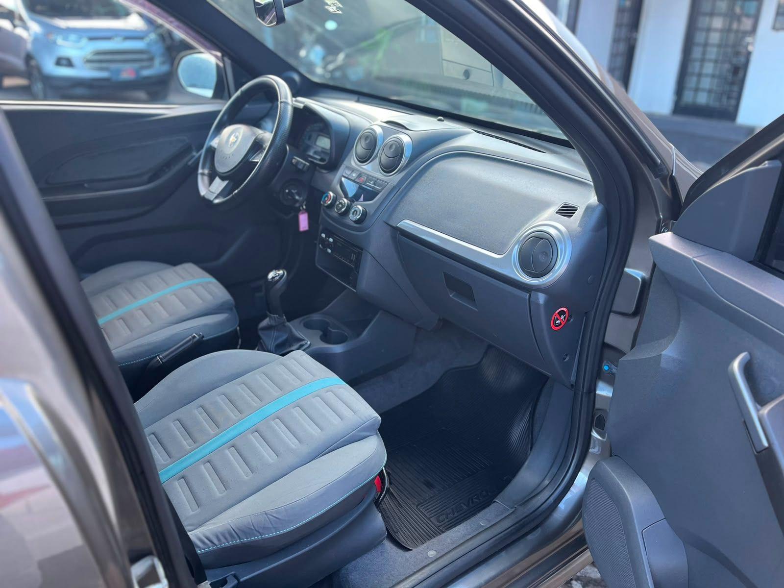 CHEVROLET Montana - Foto