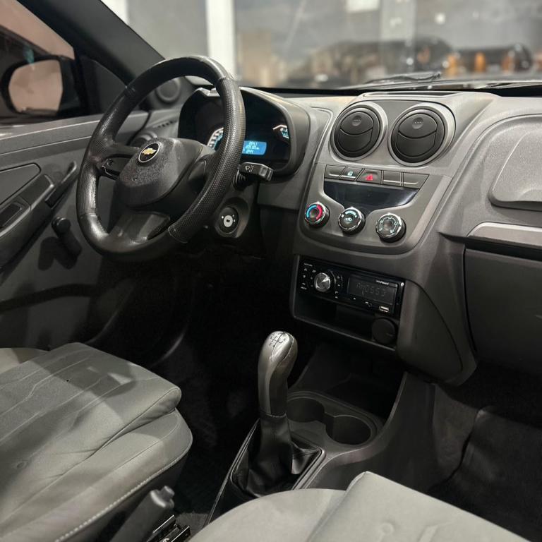 CHEVROLET Montana - Foto