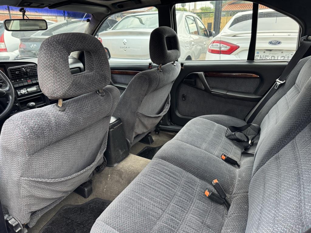 CHEVROLET Omega - Foto