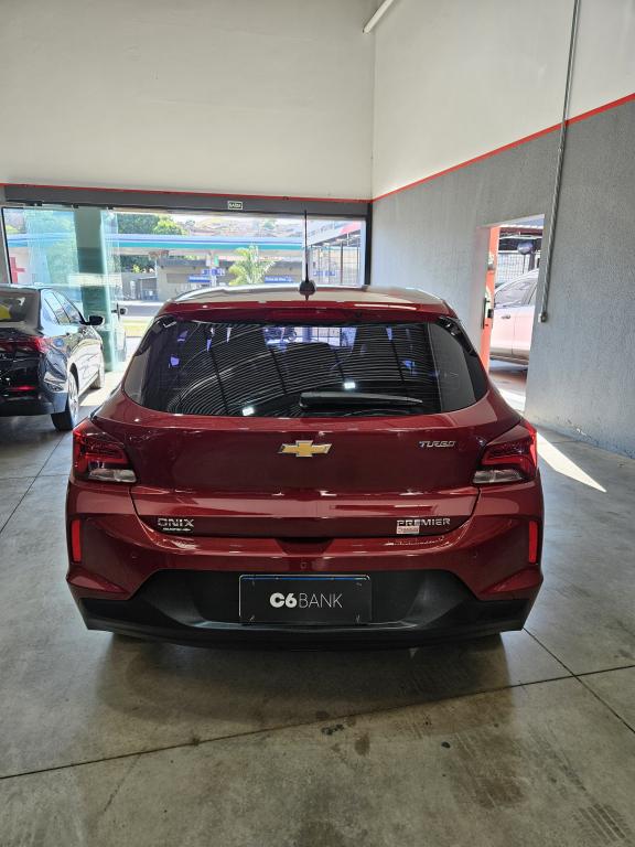 CHEVROLET Onix Hatch - Foto