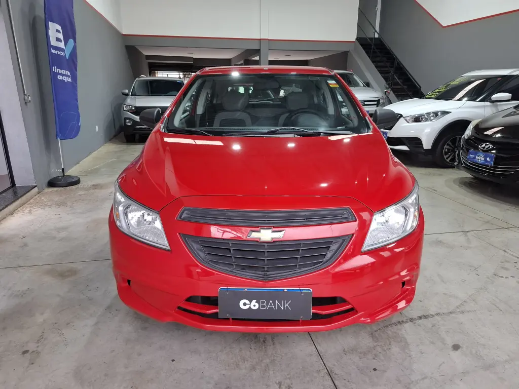 CHEVROLET Onix Hatch - Foto