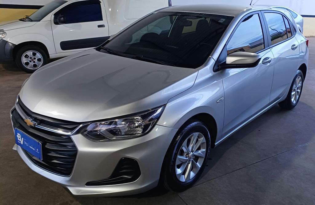 CHEVROLET Onix Hatch - Foto