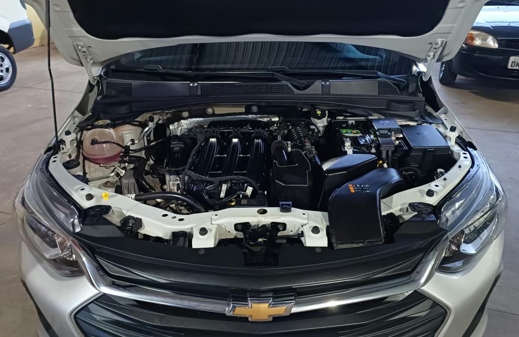 CHEVROLET Onix Hatch - Foto