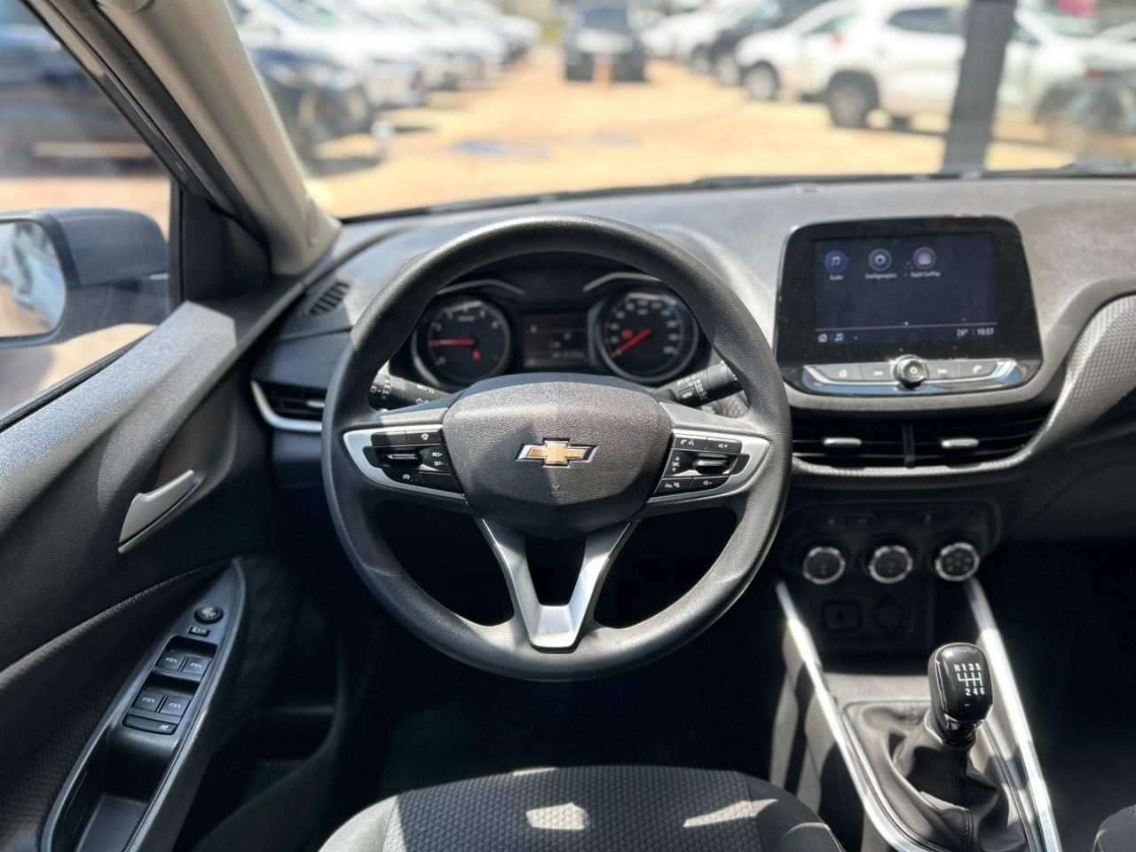 CHEVROLET Onix Hatch - Foto