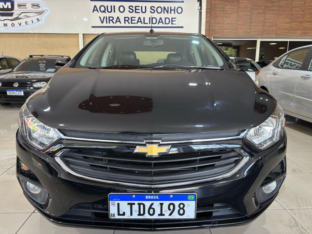CHEVROLET Onix Hatch - Foto