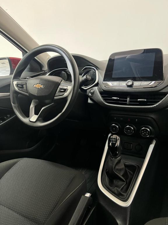 CHEVROLET Onix Hatch - Foto