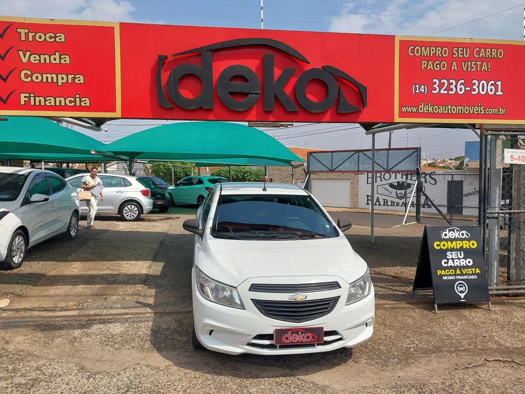 CHEVROLET Onix Hatch - Foto