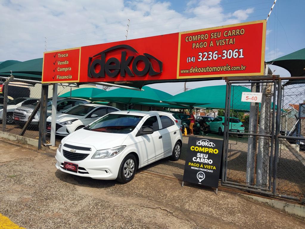 CHEVROLET Onix Hatch - Foto