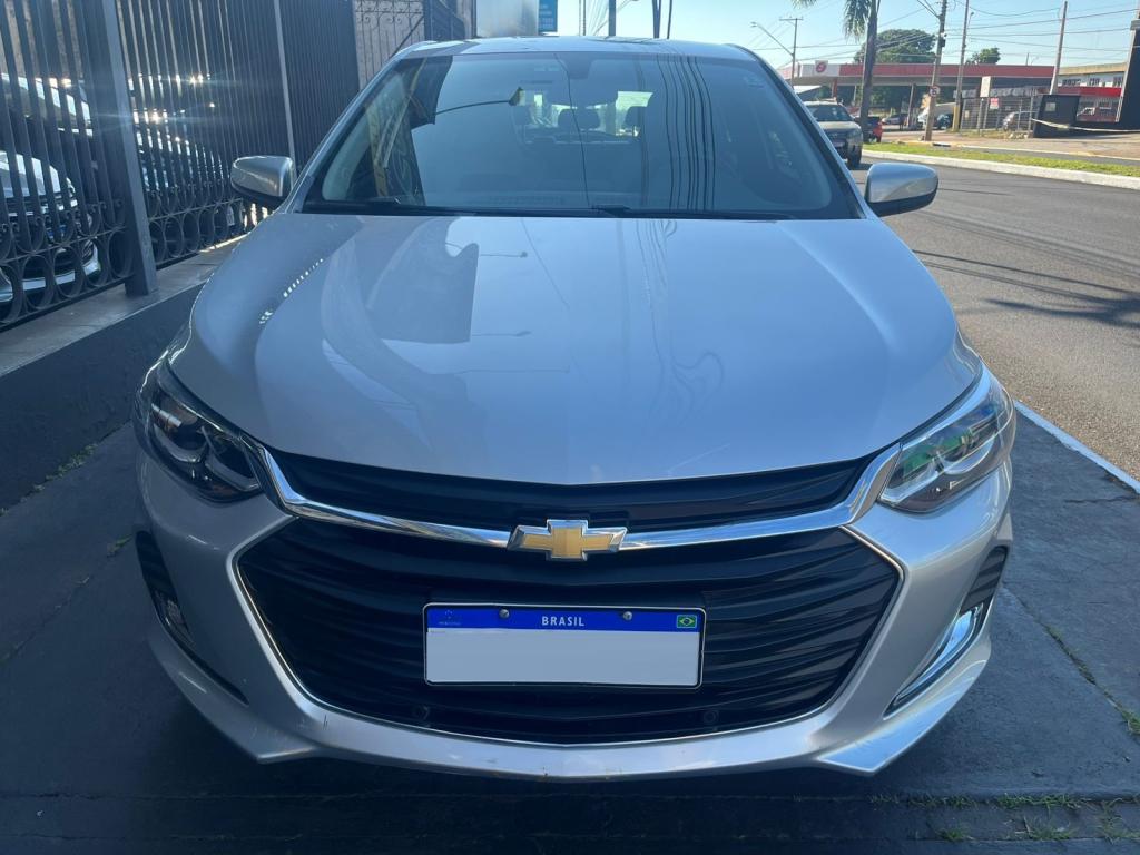 CHEVROLET Onix Hatch - Foto