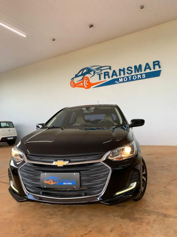 CHEVROLET Onix Hatch - Foto