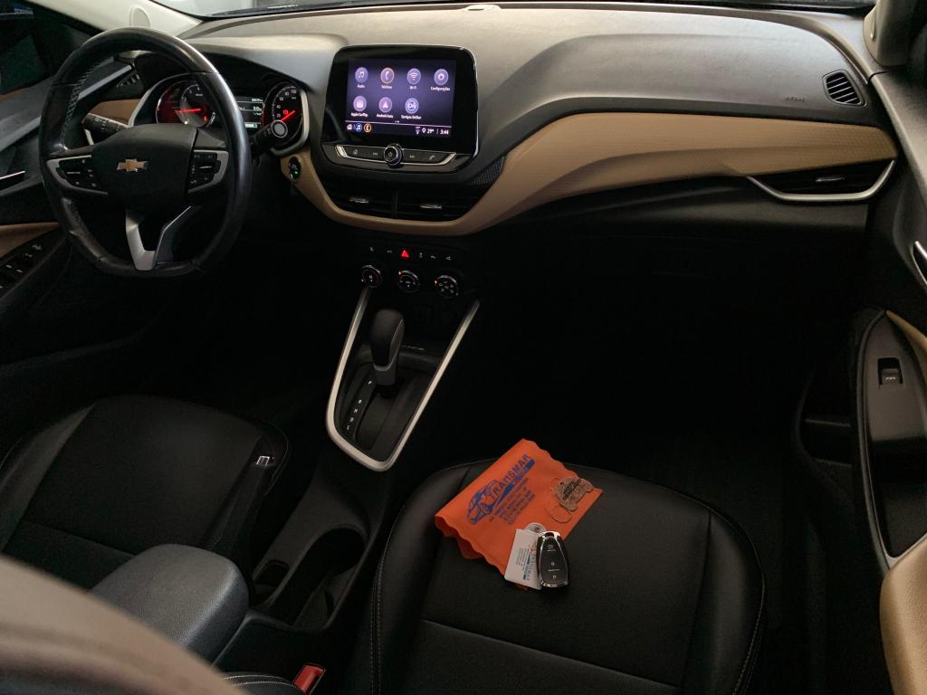 CHEVROLET Onix Hatch - Foto